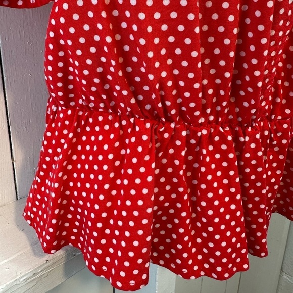 Elodie Women’s Medium Top Red White Vintage Look 1950’s cut Polka Dots - Picture 7 of 11